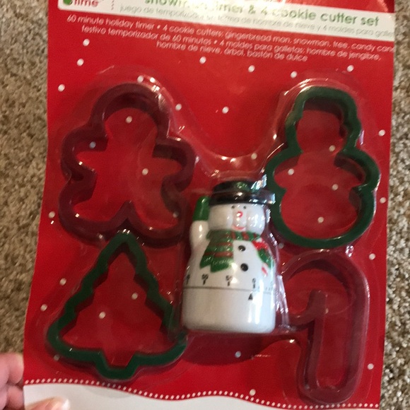 Cookie Cutters and Timer Set - Picture 3 of 3